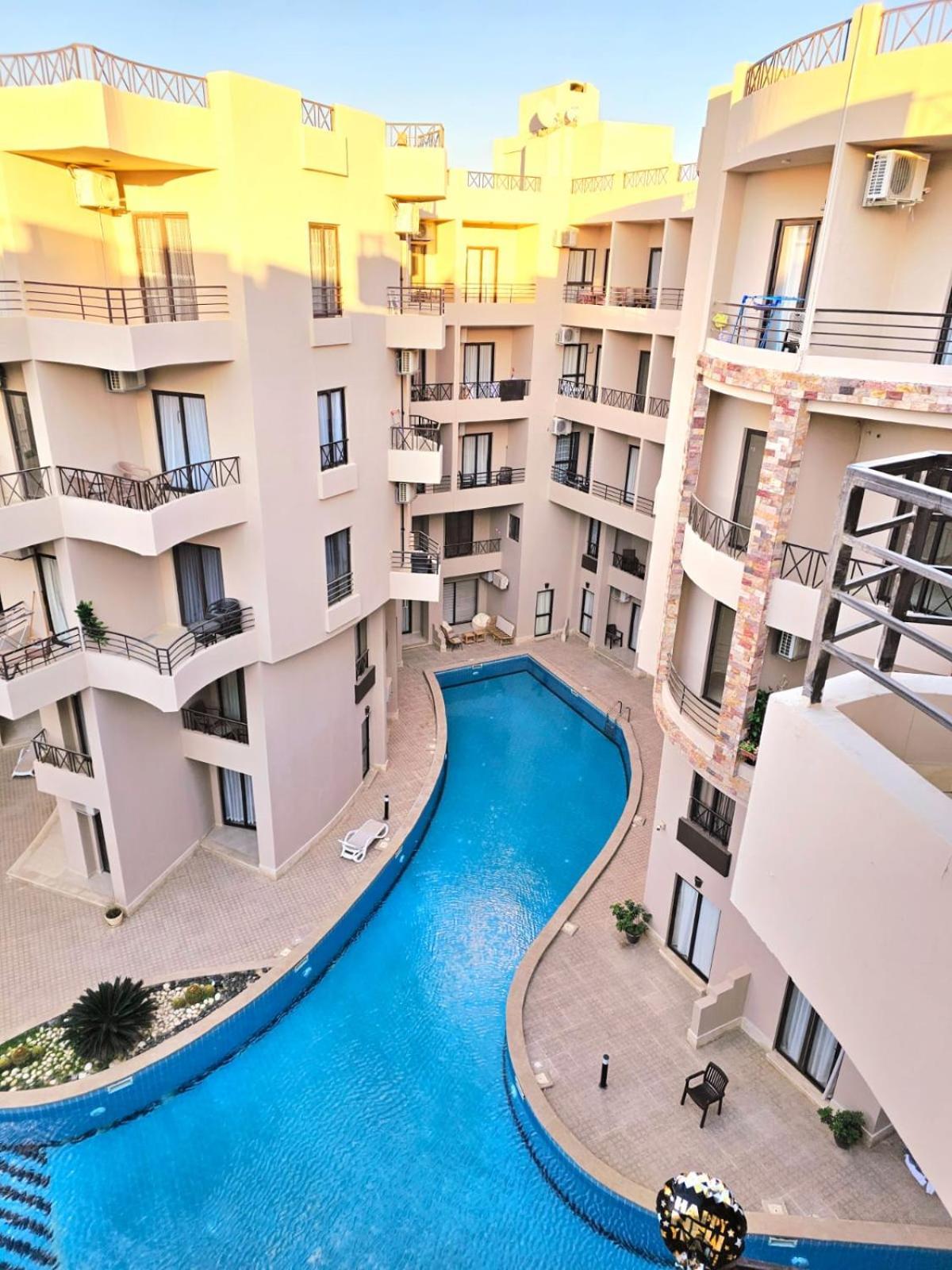 Beautiful Newly Refurbished 2-bedroom Close To El Gouna *